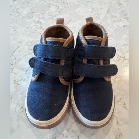 Old Navy size 6 Blue and Brown Kids Shoes - Picture 3 of 13